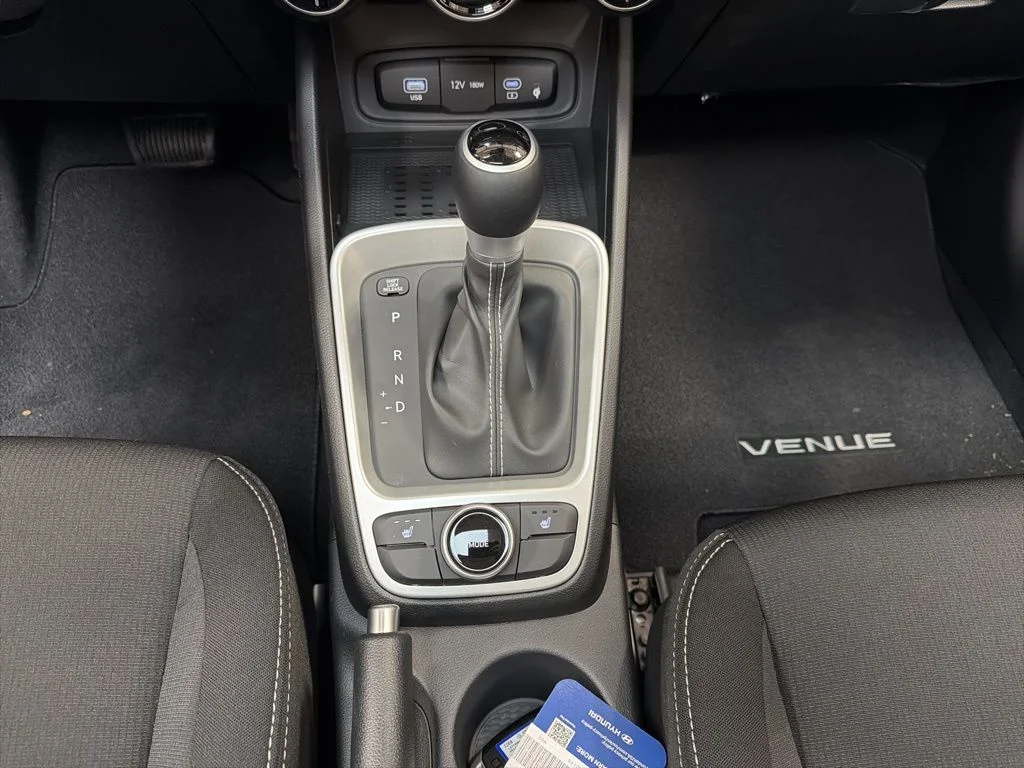 Used 2026 Lunar White Hyundai SEL image 21