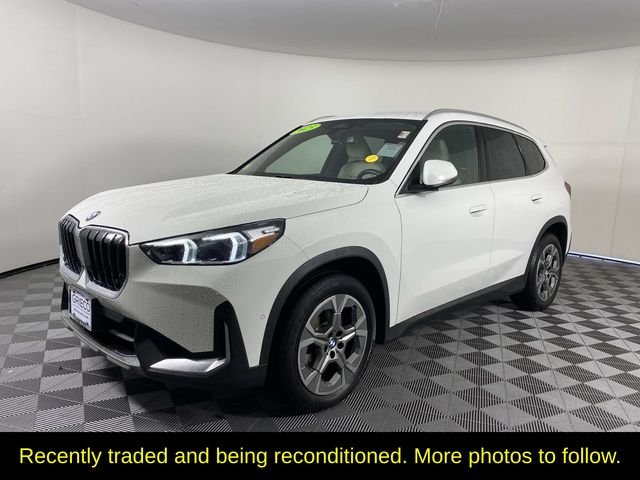 Used 2023 White BMW xDrive28i image 4