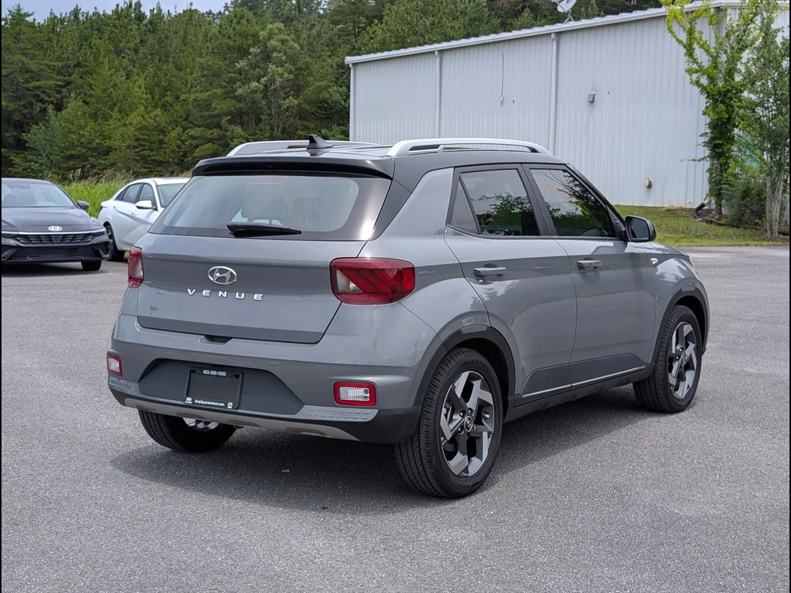 Used 2022 Galactic Gray R3g Hyundai Limited image 6