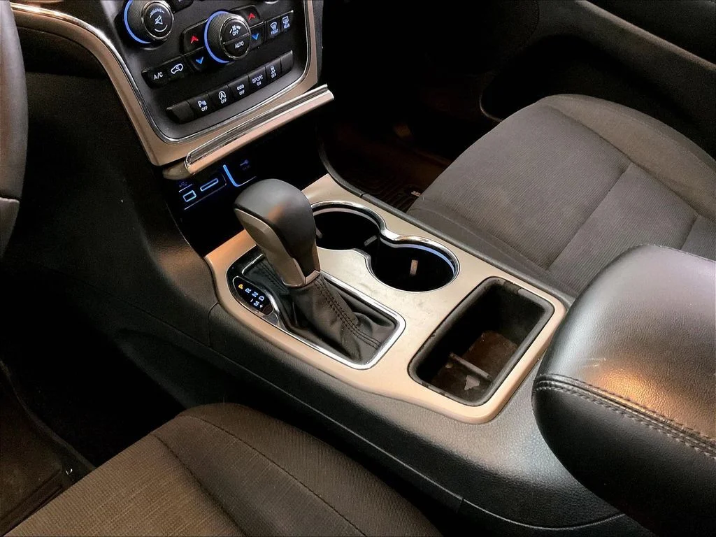 Used 2017 Gray Jeep Laredo image 19