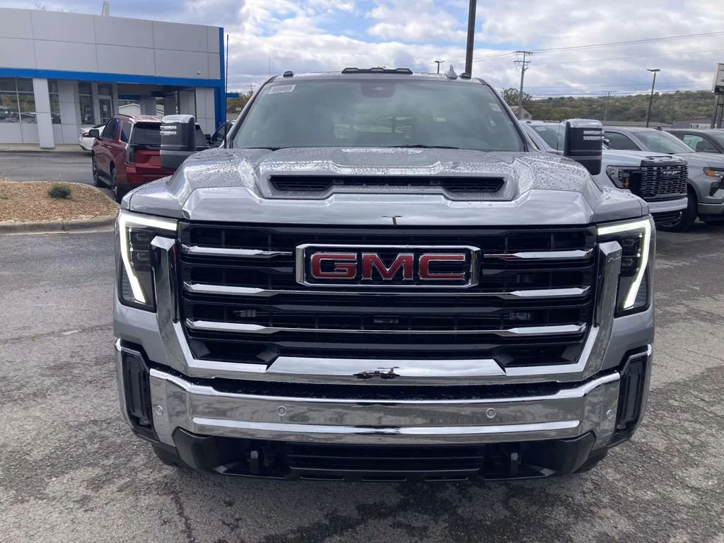 New 2026 Sterling Metallic GMC SLT image 9