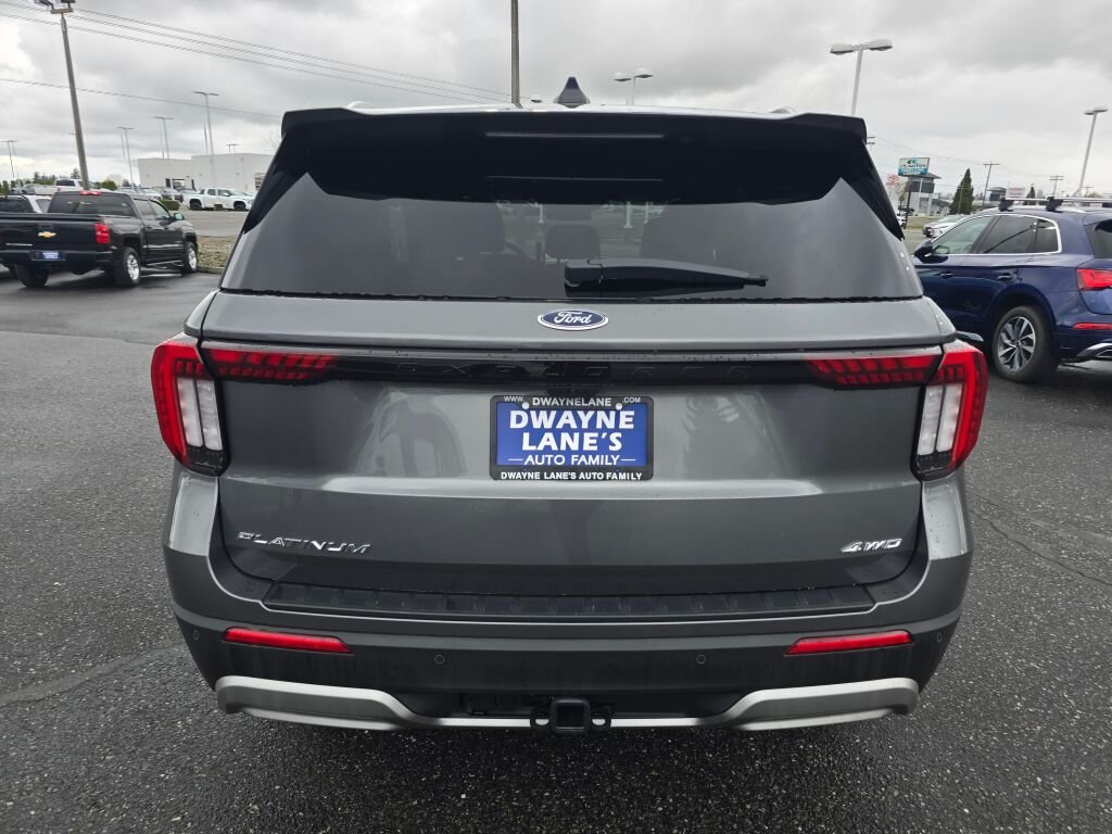 Used 2025 Gray Metallic Ford Platinum image 6