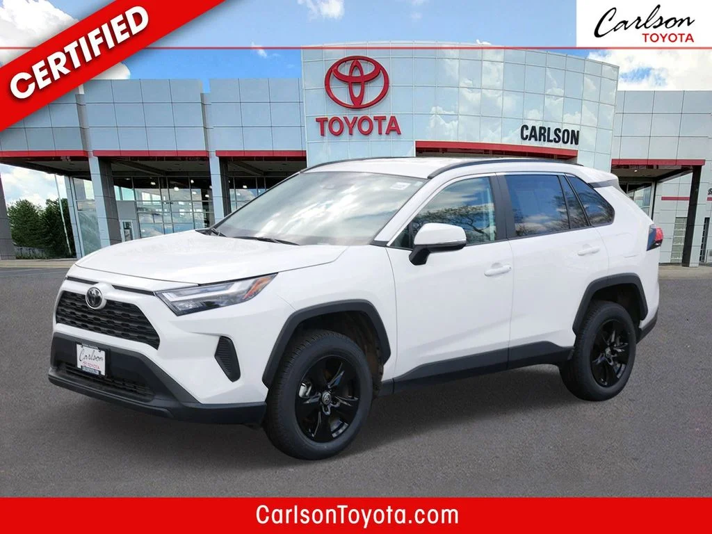 2025 Toyota RAV4 XLE AWD's photo