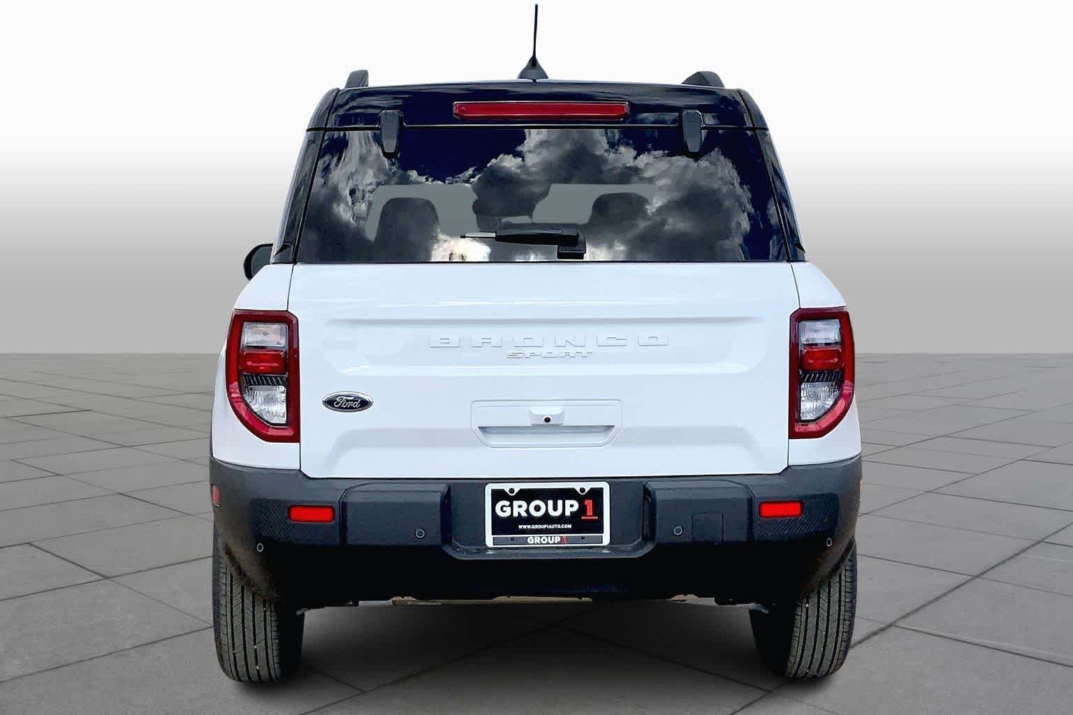 New 2025 Oxford White Ford Outer Banks® image 4