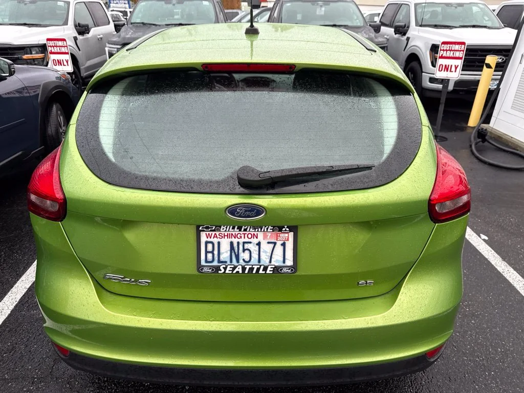 Used 2018 Green Ford SE image 3