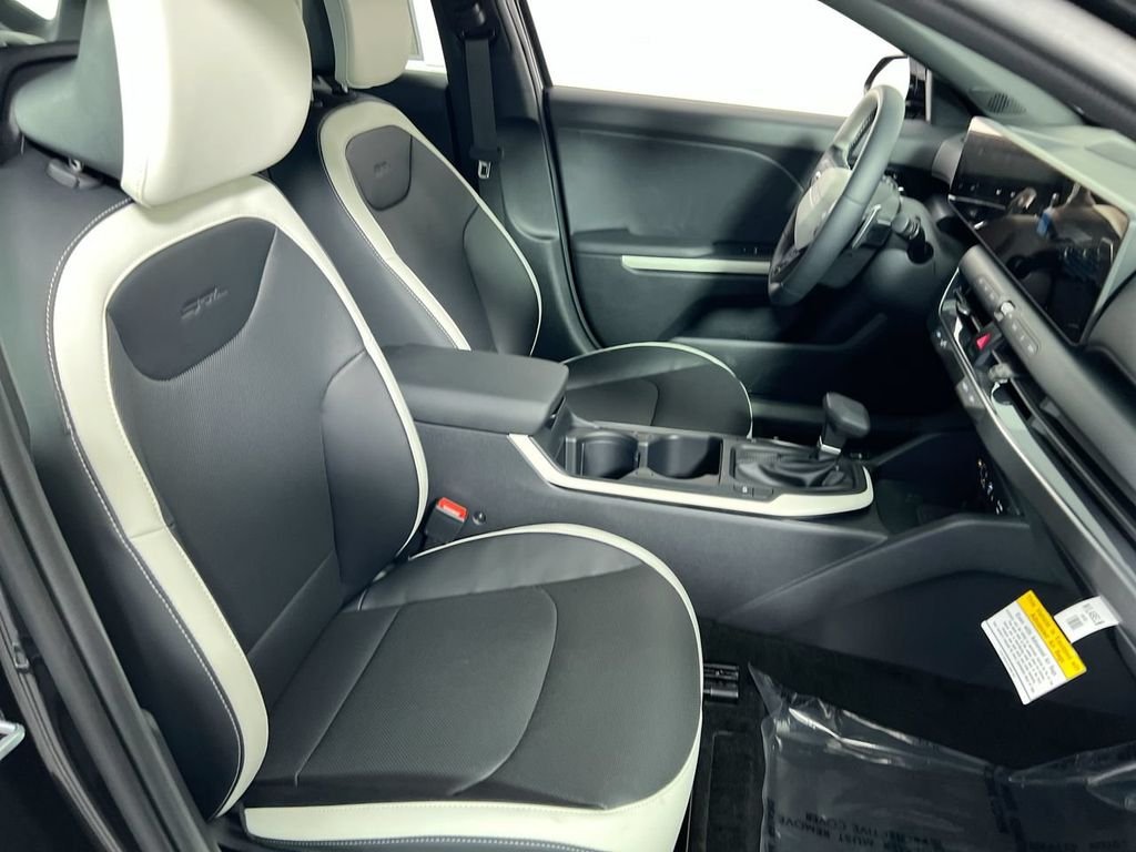 New 2026 Steel Gray Kia GT-Line image 30