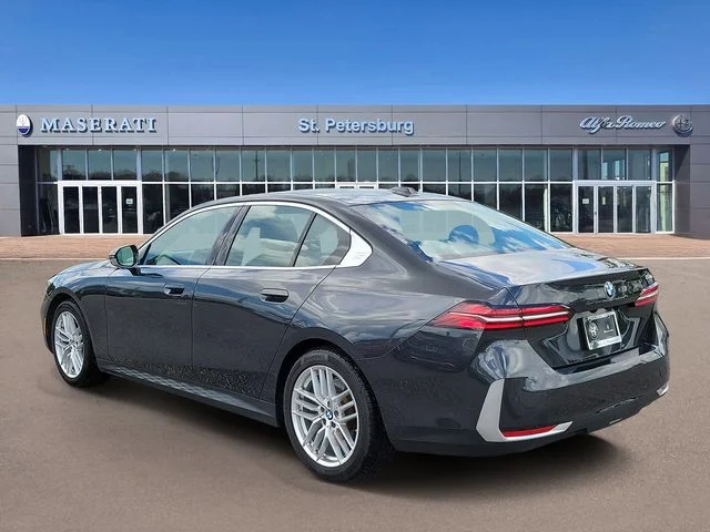 Used 2025 Gray BMW 530i image 3