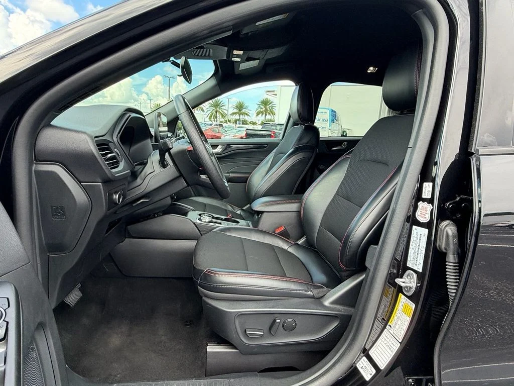 Used 2025 Black Ford ST-Line image 9