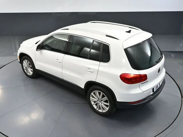 2013 Volkswagen Tiguan SE - Photo 48
