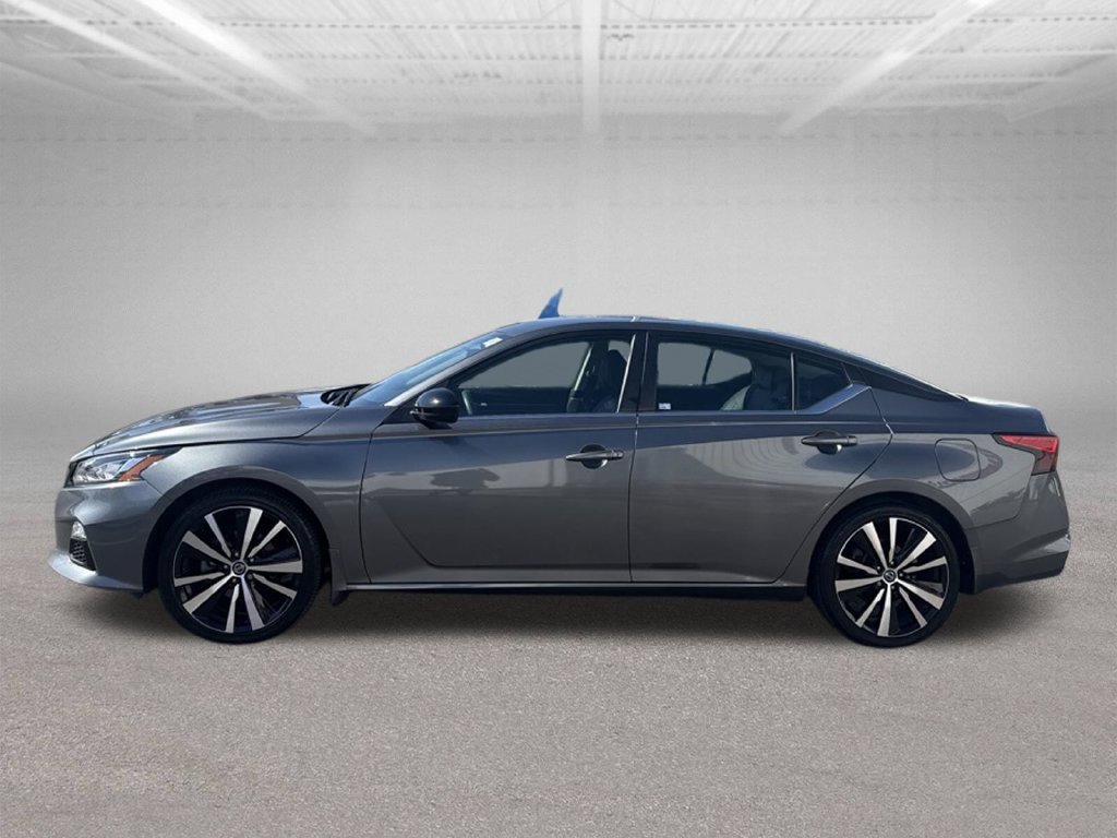 Used 2022 Gray Nissan 2.5 SR image 7