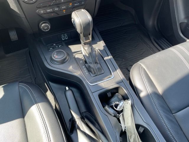 Used 2019 Gray Ford Lariat image 15