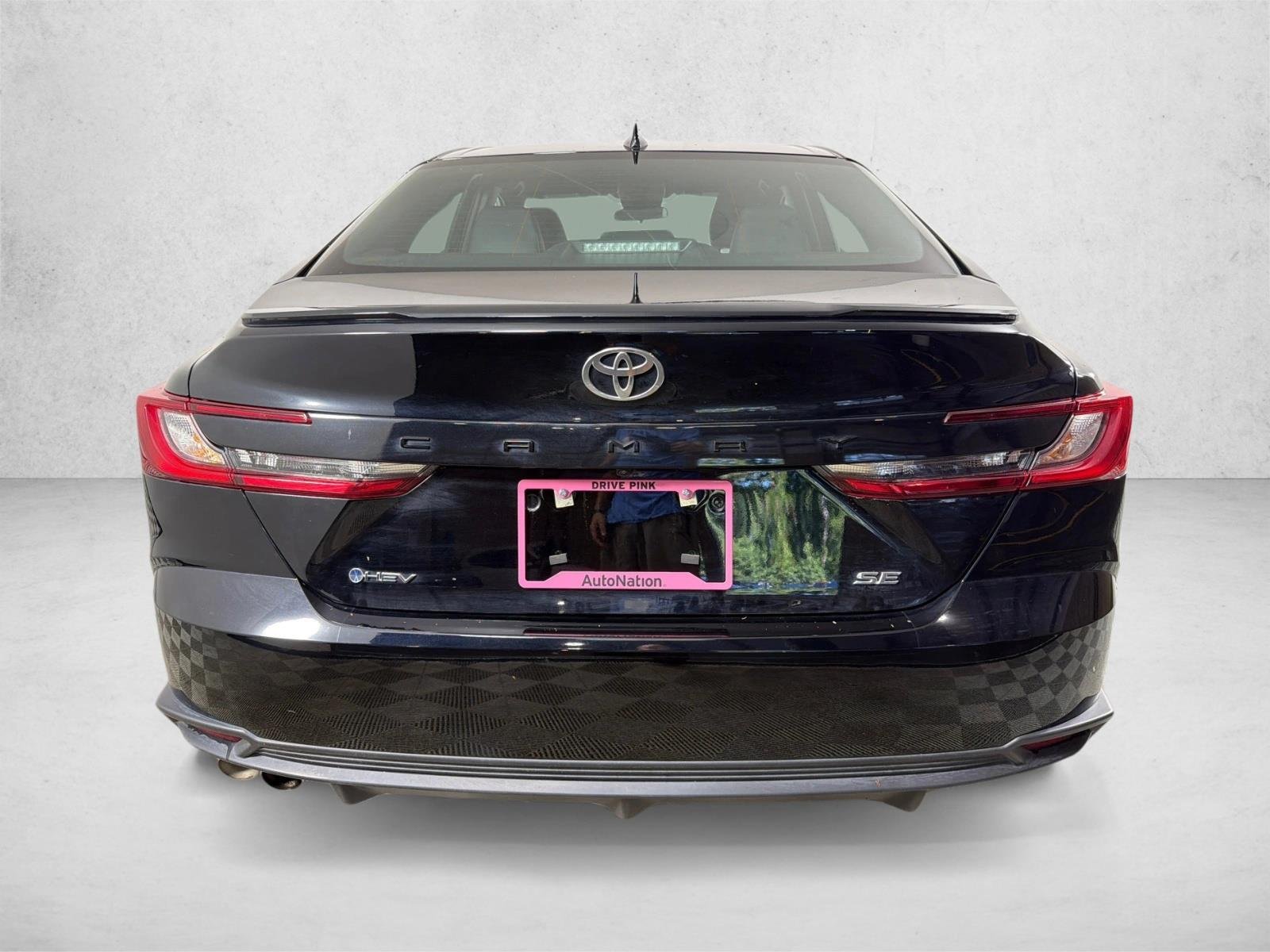 Used 2025  Toyota SE image 4