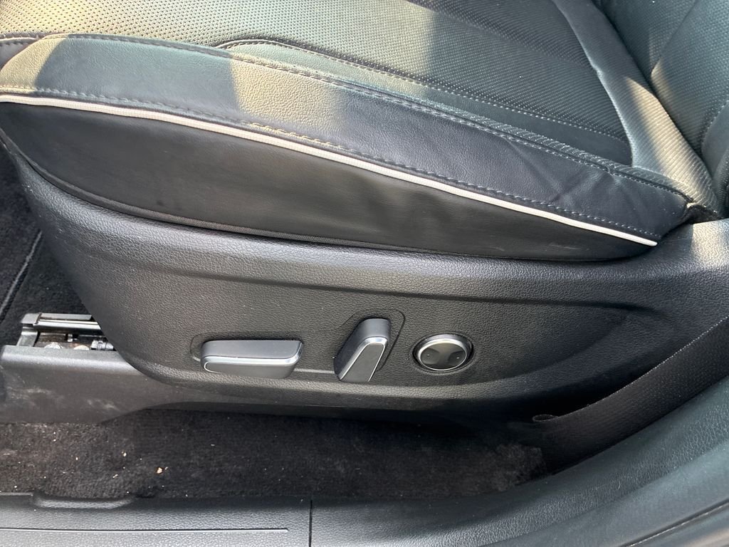 Used 2023 Gray Hyundai XRT image 13