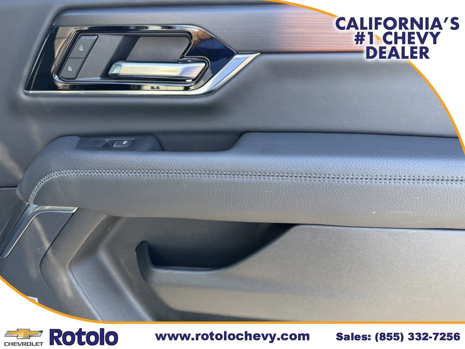 Used 2025 Summit White GMC Denali image 11