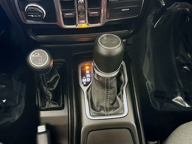 Used 2024 Gray Jeep Sport S image 16
