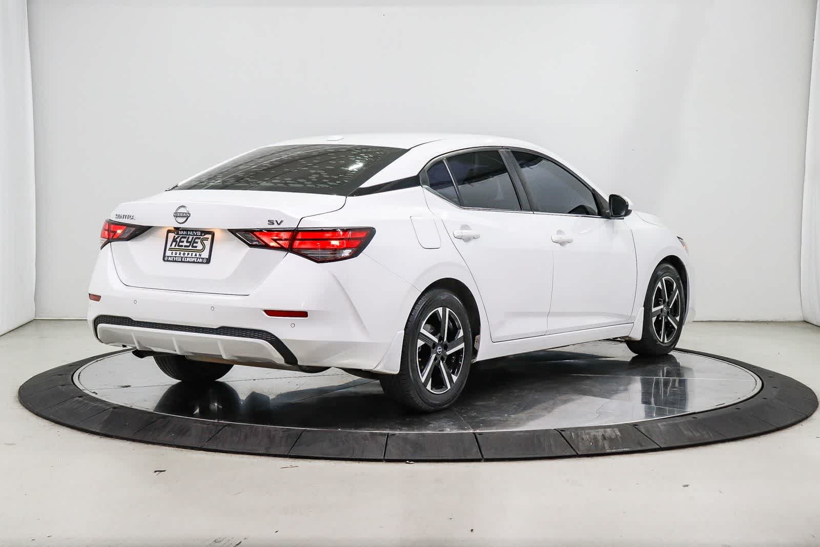 Used 2024 Aspen White Tricoat Nissan SV image 4