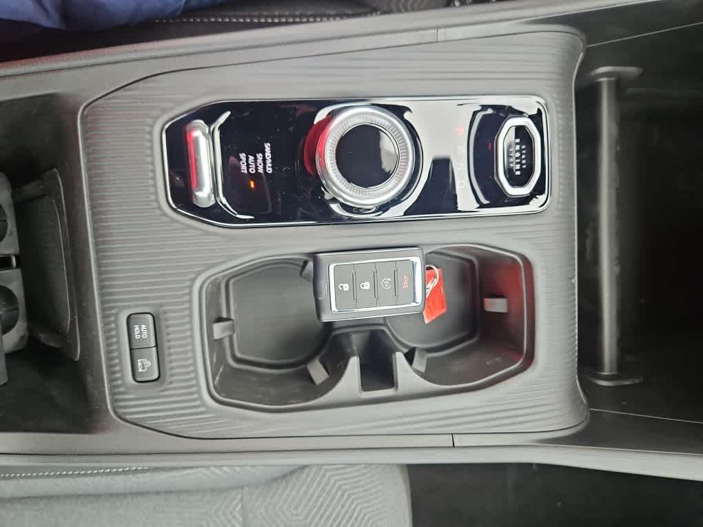 New 2026 Bright White Clearcoat Jeep Laredo image 27