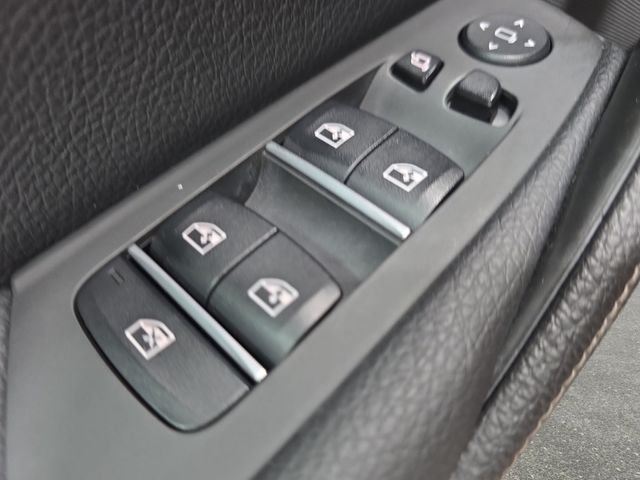 Used 2019 Mineral White Metallic BMW 540i xDrive image 27