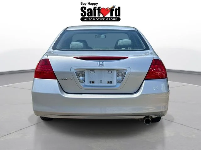 Used 2007 Silver Honda SE image 6