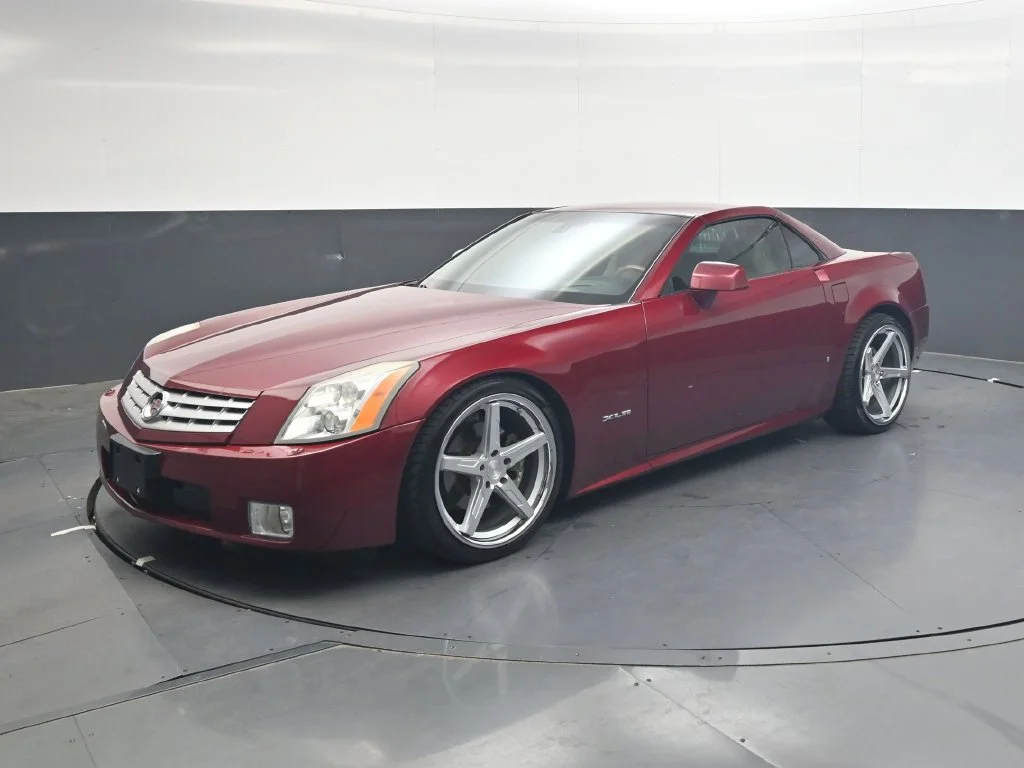 Used 2006 Red Cadillac Base image 8