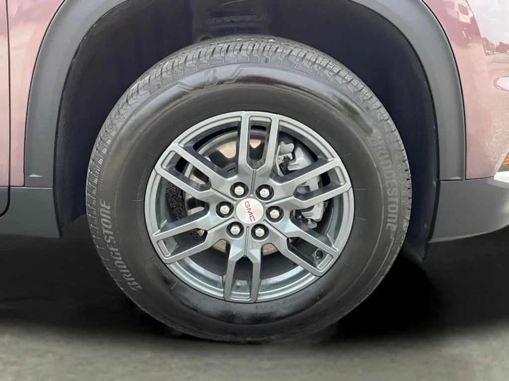Used 2025 Brown GMC Elevation image 15