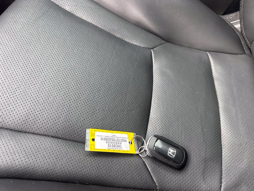 Used 2025 Gray Honda Sport-L image 32