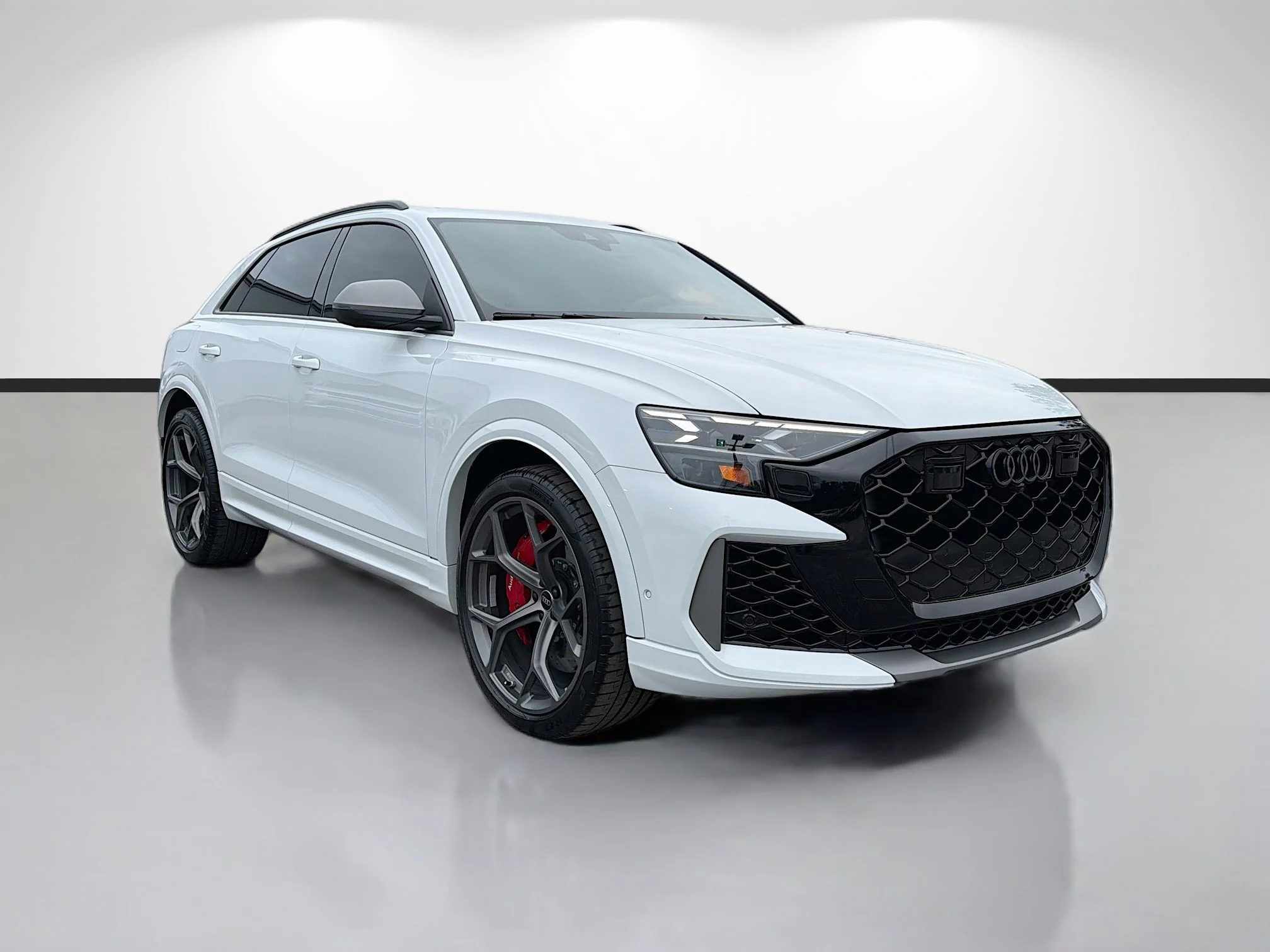2025 Audi RS Q8 -'s photo