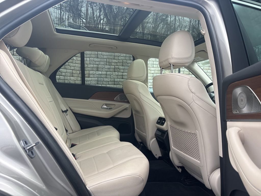 Certified Used 2022 Silver Mercedes-Benz GLE 350 image 9