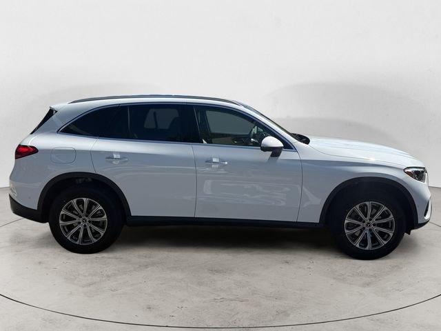 New 2026 Polar White Mercedes-Benz GLC 300 image 6