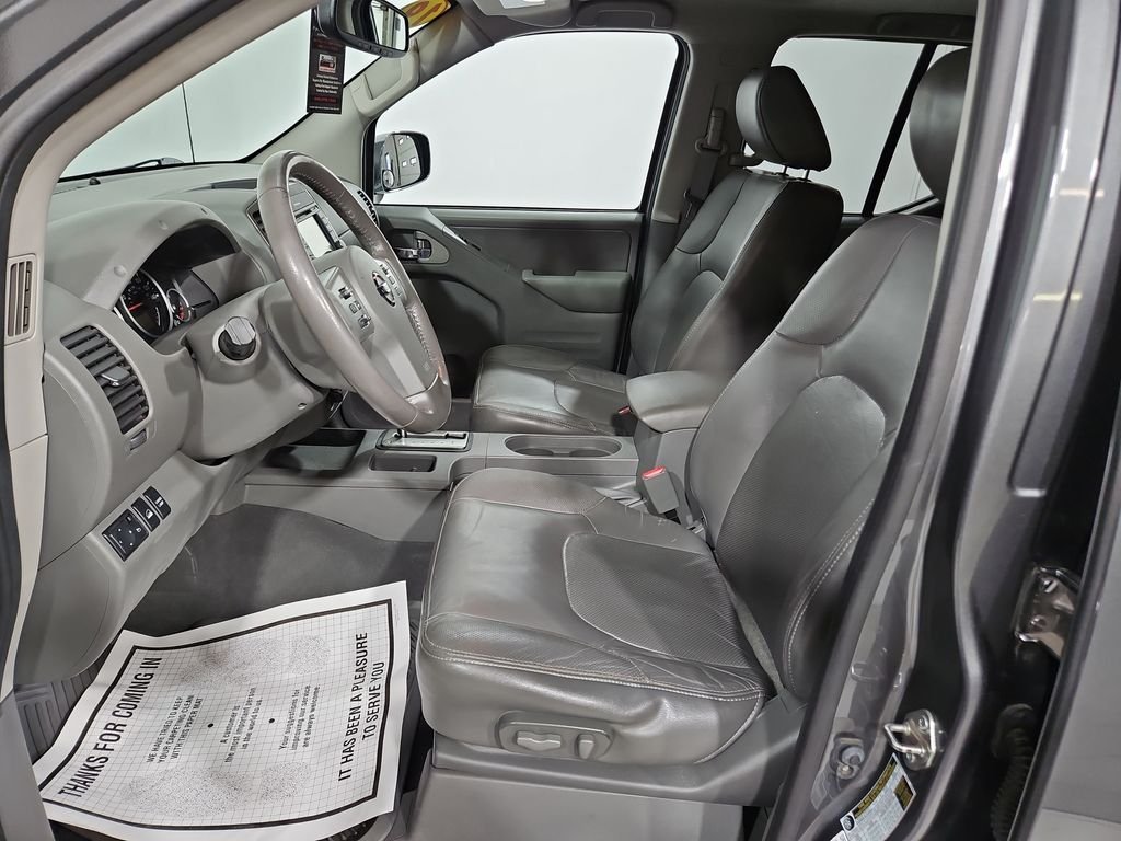 Used 2019 Gray Nissan SL image 10