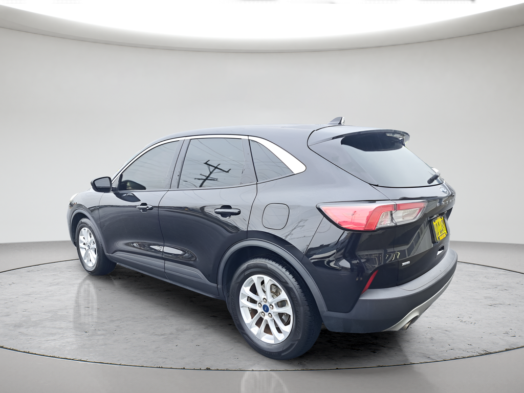 Used 2020 Black Ford SE image 5