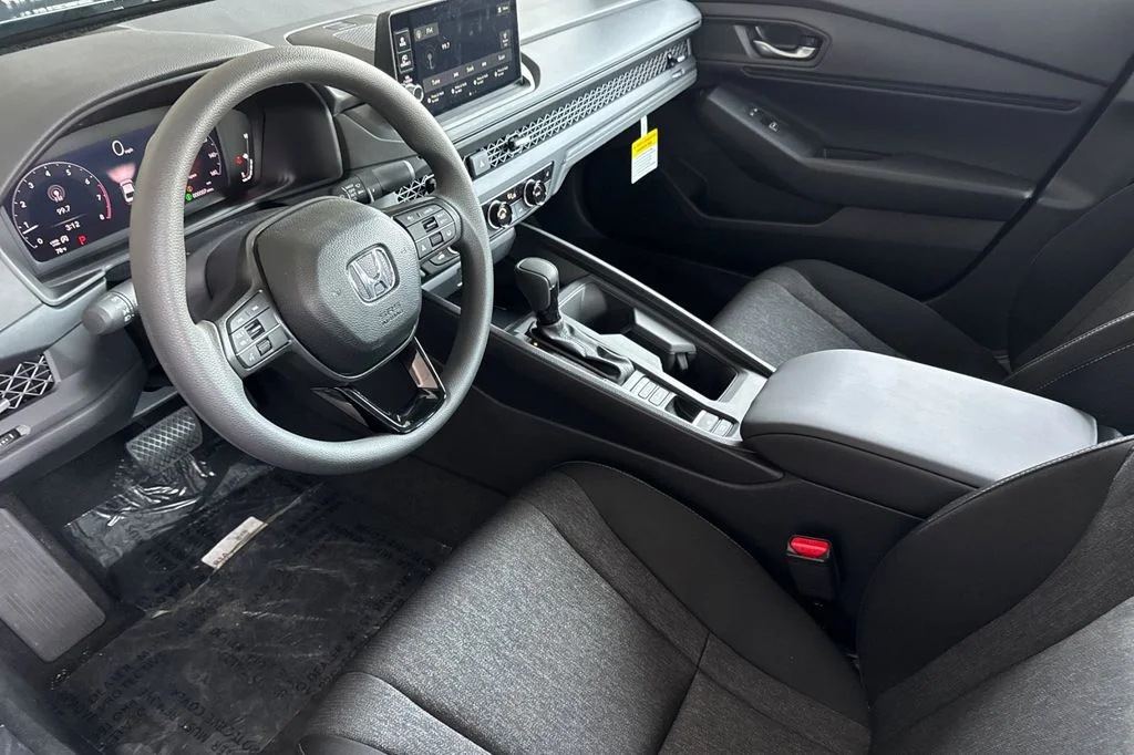 New 2026 Urban Gray Pearl Honda SE image 10