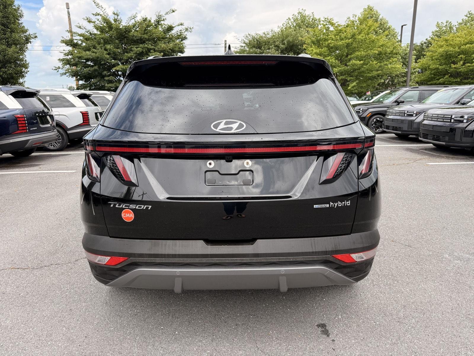 Used 2023 Phantom Black Hyundai Limited image 4