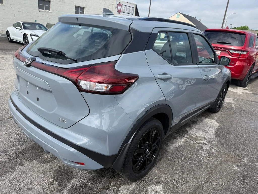 Used 2024 Gray Nissan SR image 7