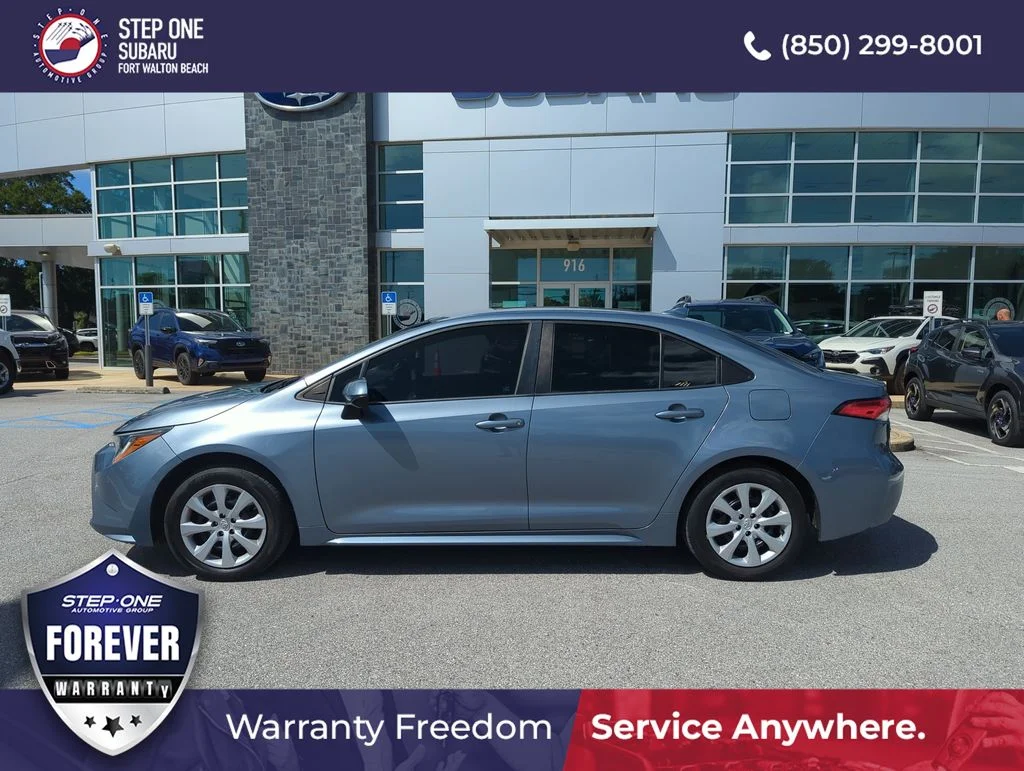 Used 2022  Toyota LE image 4