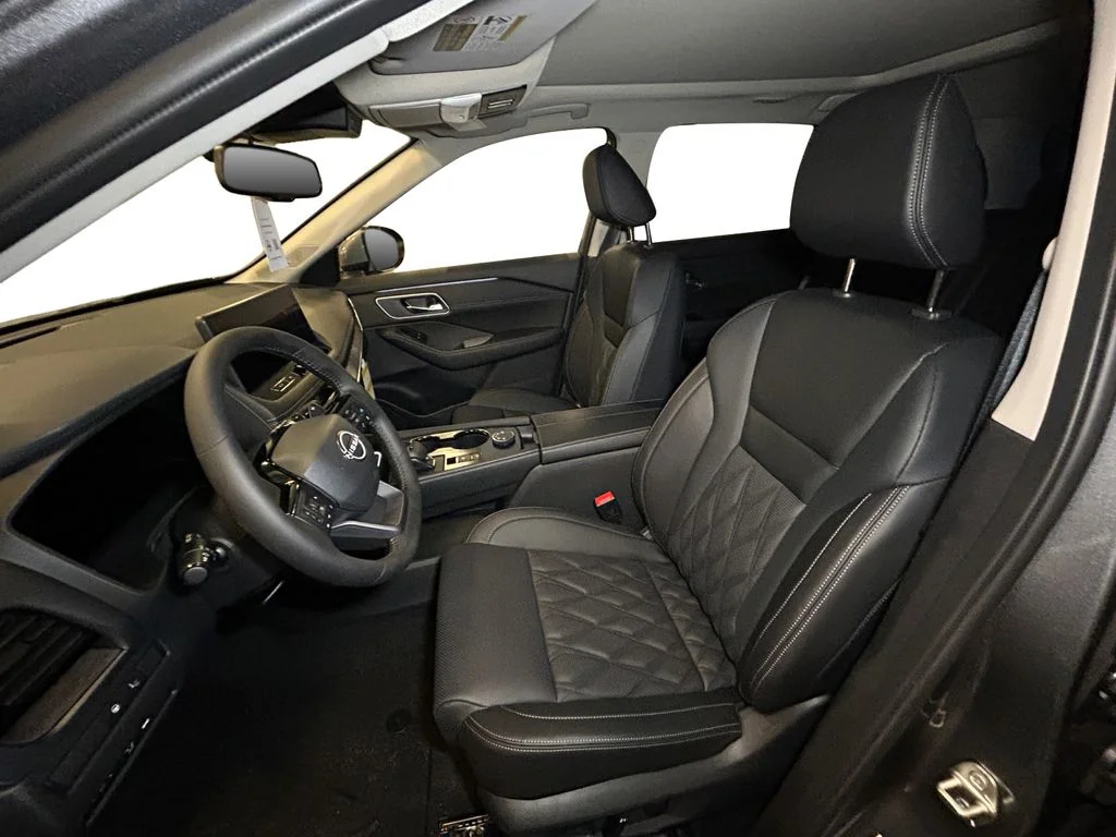 New 2026 Gun Metallic Nissan Platinum image 9