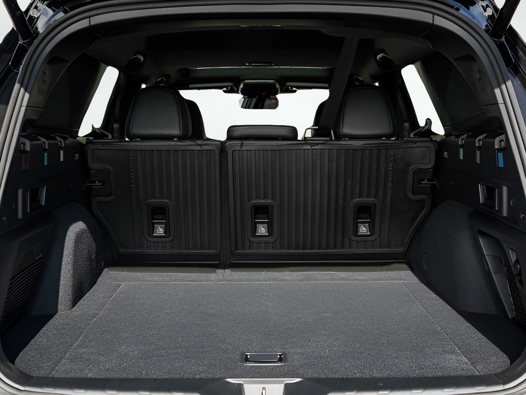 New 2026 CRYSTAL BLACK SILICA Subaru Limited image 8