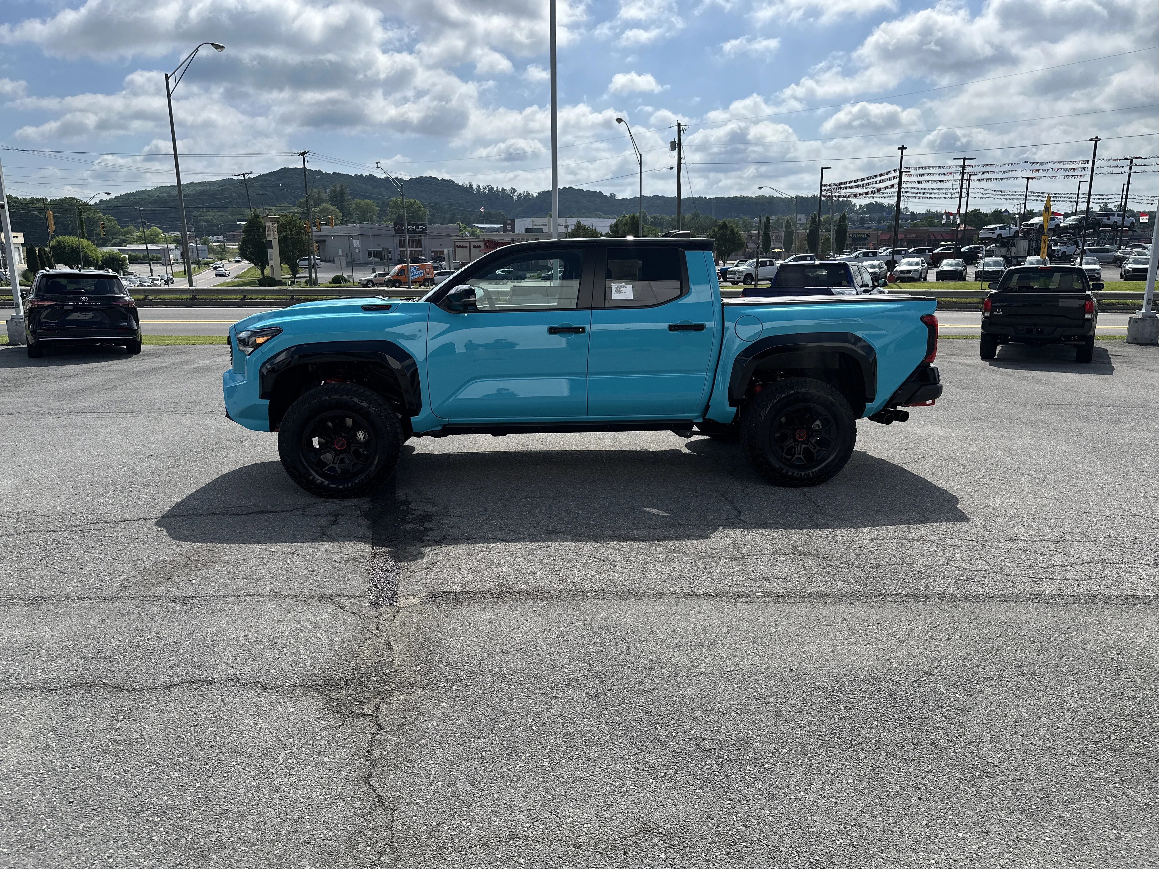 New 2026 Wave Maker with Black roof Toyota TRD Pro image 6