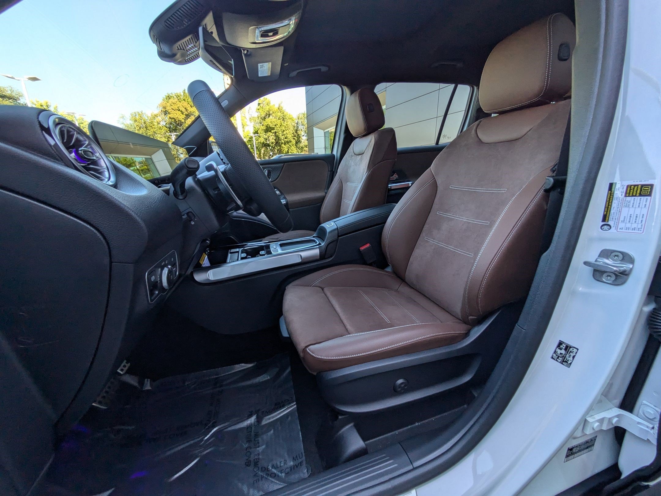 New 2025 Polar White Mercedes-Benz AMG® GLB 35 image 17