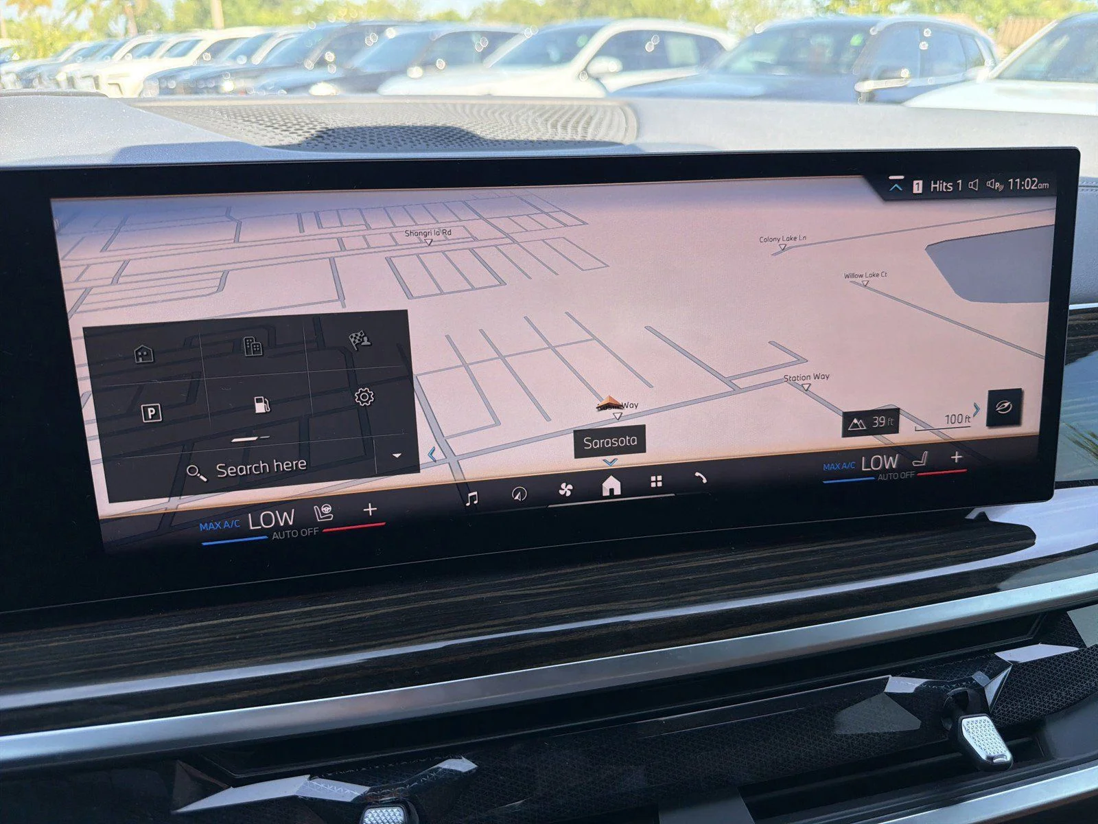 New 2026 Black Sapphire Metallic BMW sDrive40i image 31