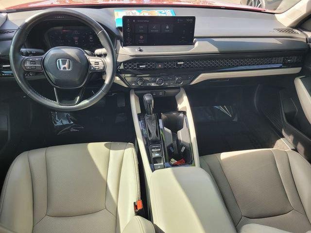 Used 2024  Honda EX-L image 16