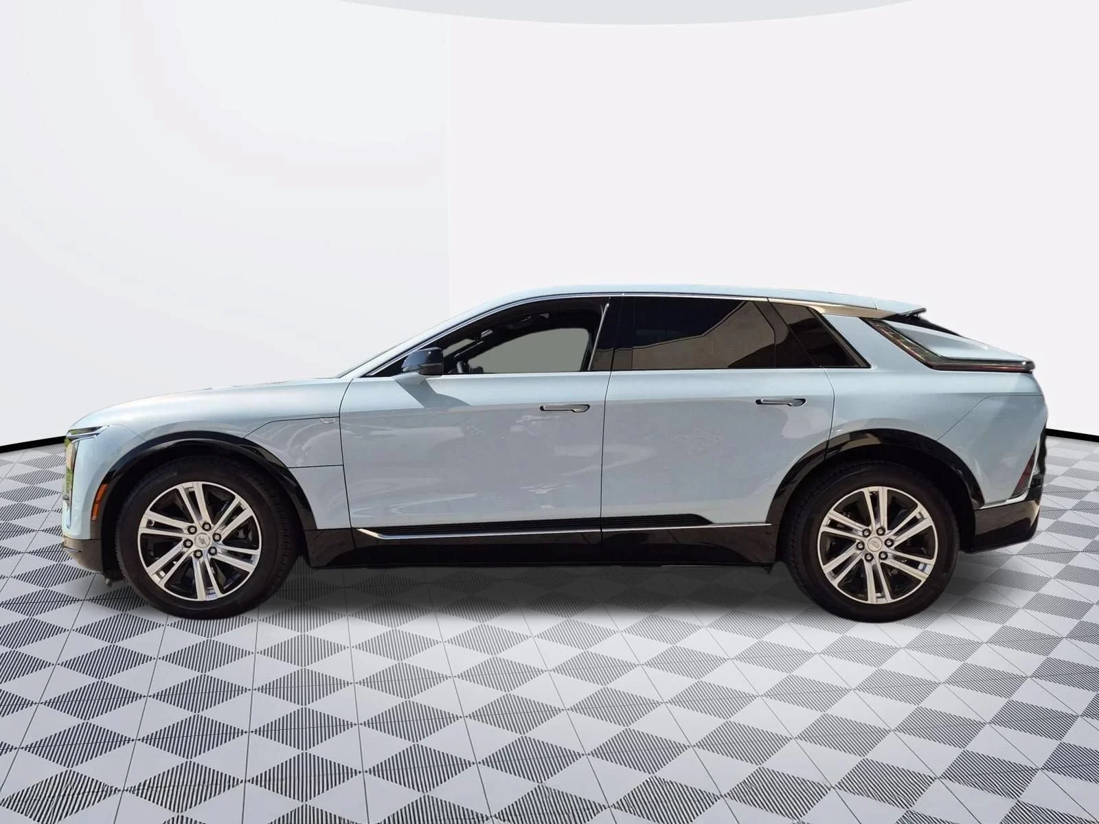 2024 Cadillac LYRIQ Tech - Photo 5