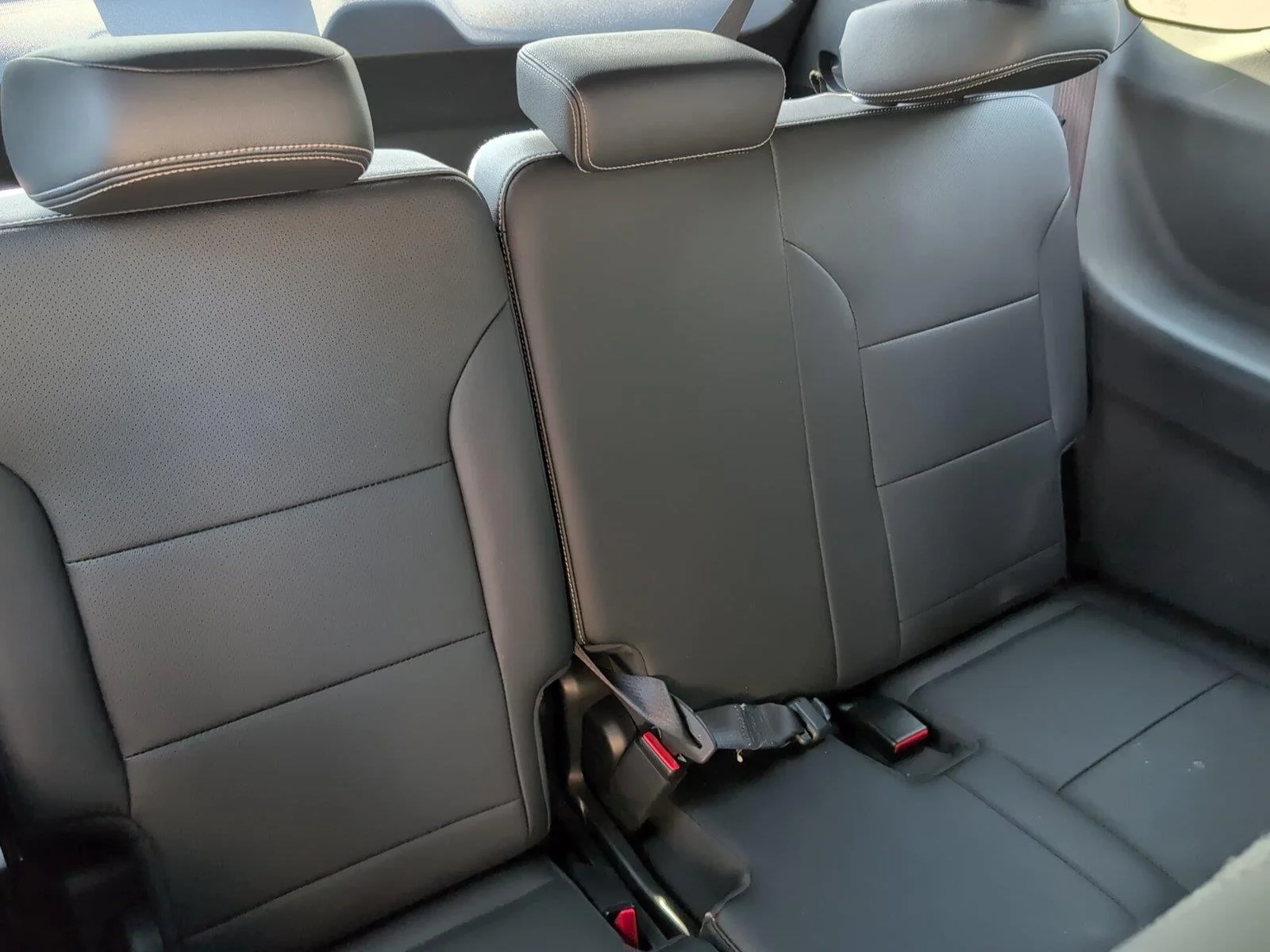 Used 2025 Summit White Chevrolet LT image 38