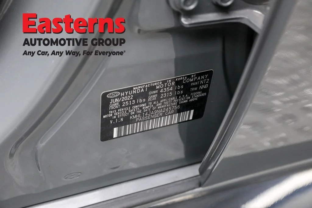 Used 2022 Gray Hyundai SEL image 33