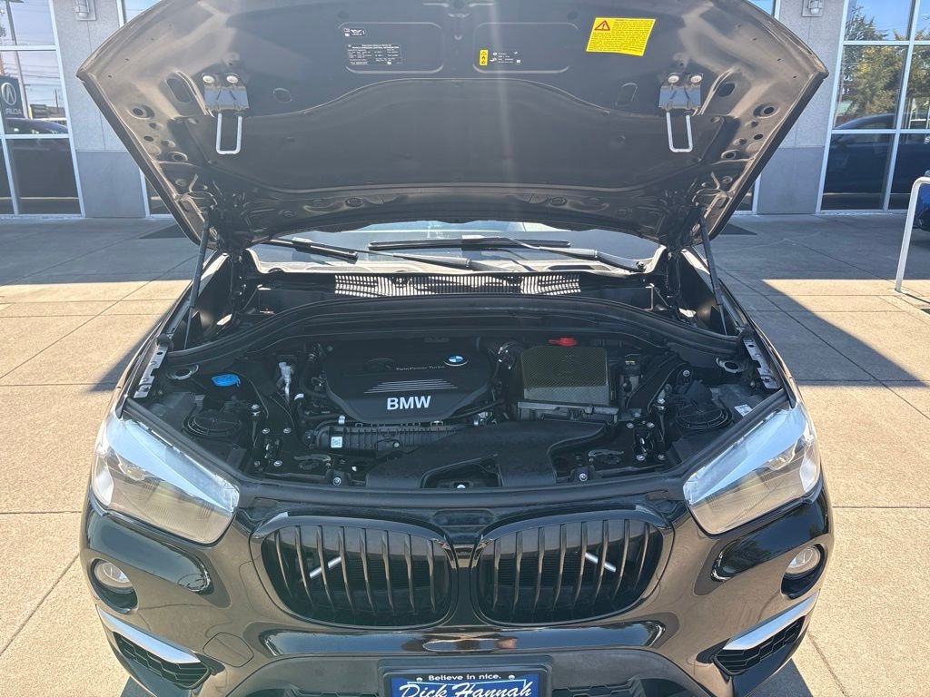 Used 2018 Jet Black BMW xDrive28i image 3