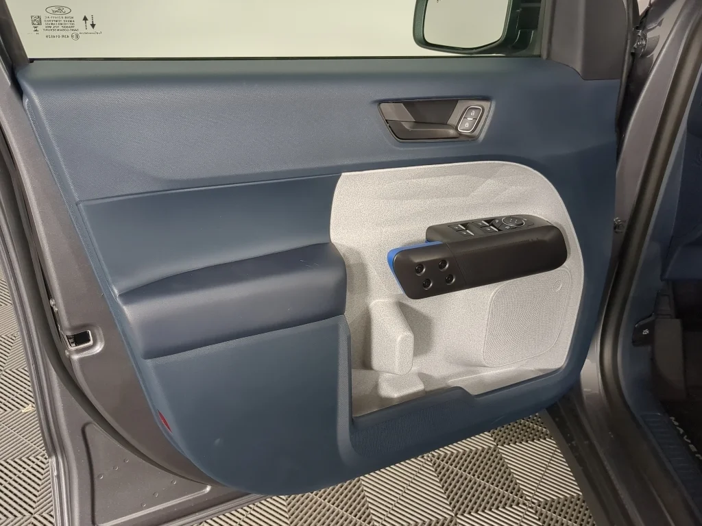 New 2026 CARBONIZED GRAY METALLIC Ford XLT image 11