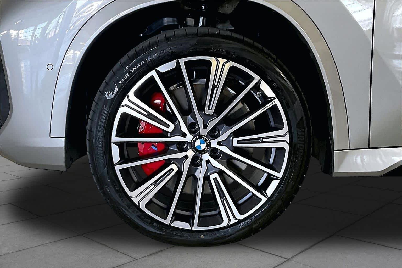New 2026 Space Silver Metallic BMW xDrive28i image 11
