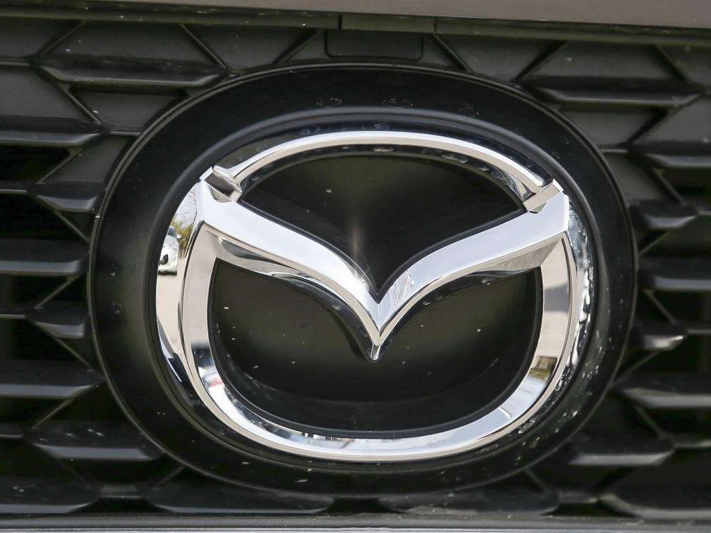 New 2026 Machine Grey Metallic Mazda GX image 9