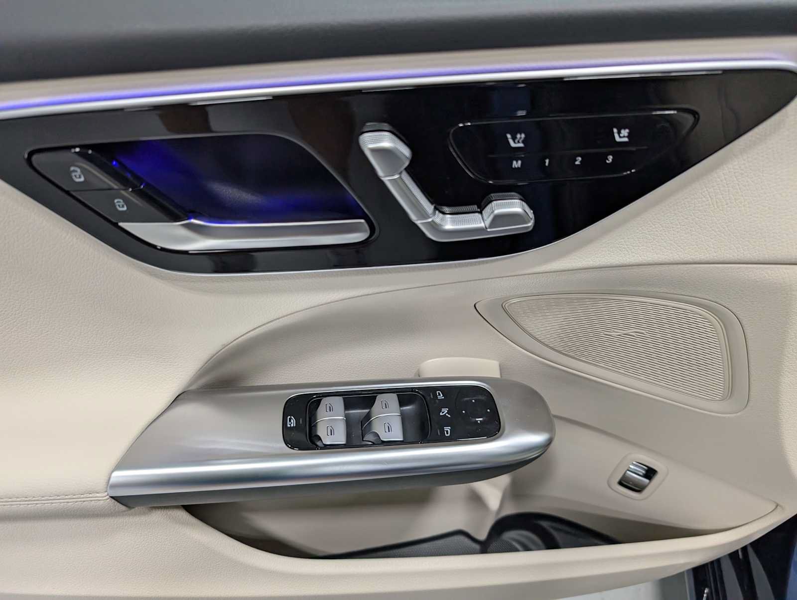 New 2026 Twilight Blue Metallic Mercedes-Benz C 300 image 31