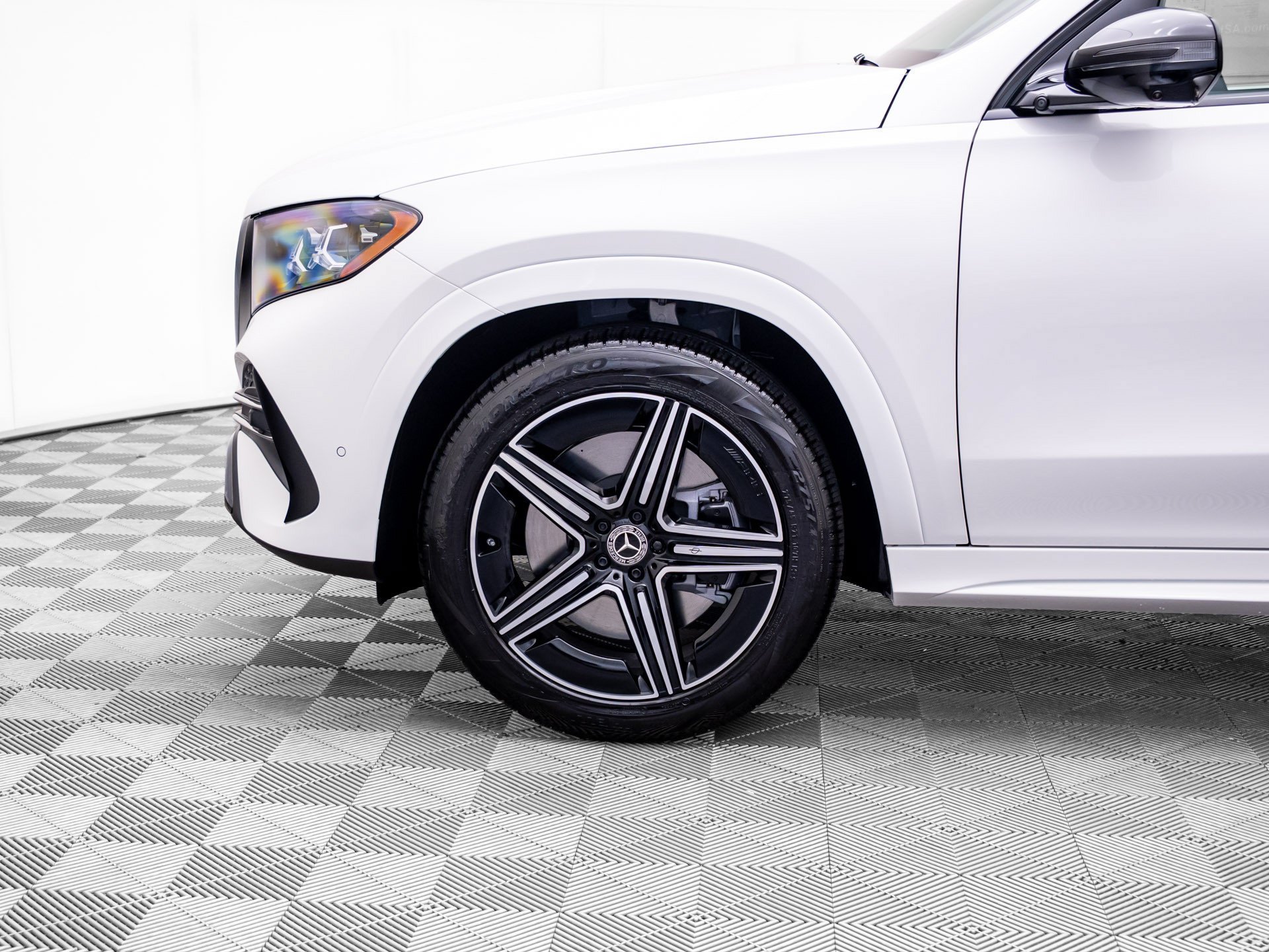 New 2027 Polar White Mercedes-Benz GLE 450 image 38